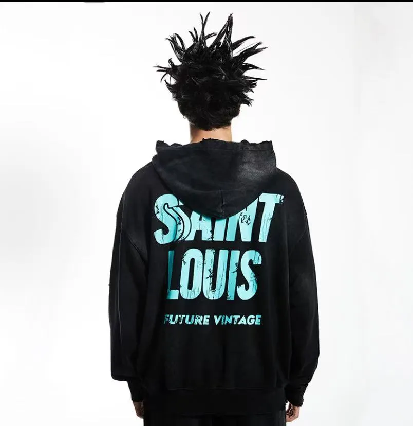 Style No. S228 P300💰 (450g version) SSSAINT LOUIS ink-washed distressed letter logo printed hooded pullover sweatshirt. Made of 450g dense cotton fabric, washed and sprayed with horse slip technology, loose version, same style for men and women. Size: S-XL